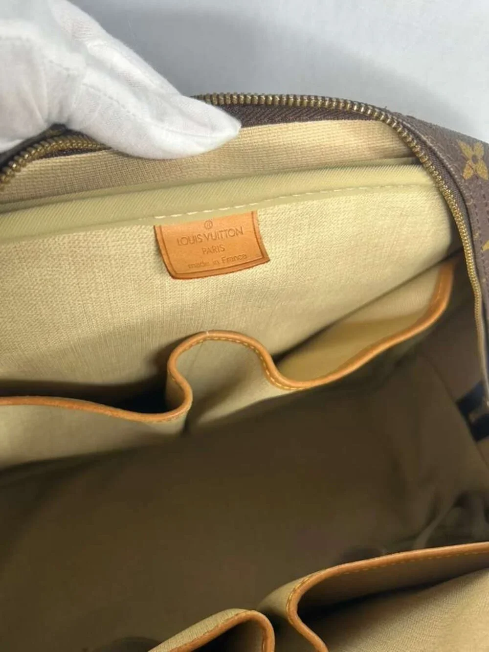 💎✨STUNNING✨💎AUTHENTIC LV Deauville Hand bag